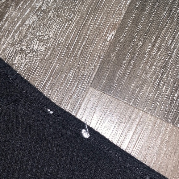 Garage one sleeve shoulder crop top - Picture 2 of 4